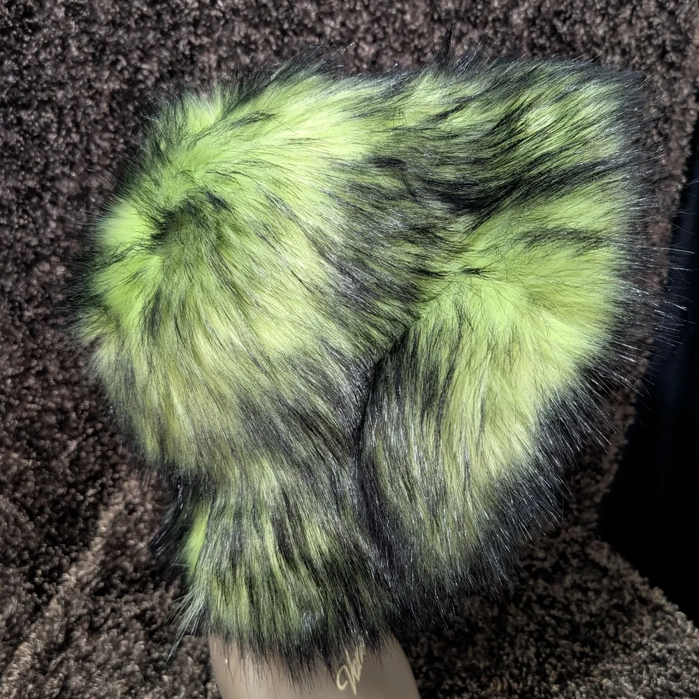 Green and Black Faux Fur Hooded Trim - Picture 2 of 4